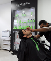 Peluquer�a M�nica Cruz